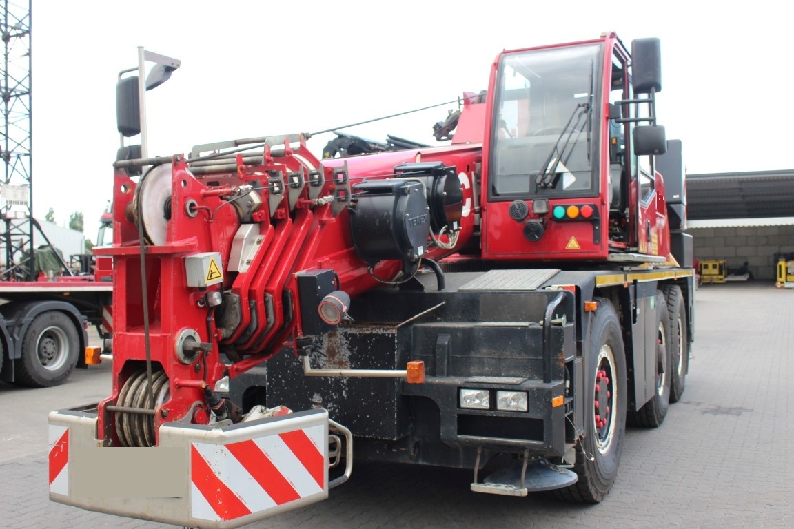 Žeriav TEREX DEMAG AC 40 city