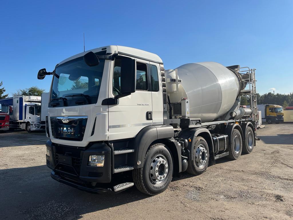 MAN 8×4 Liebherr 9m3